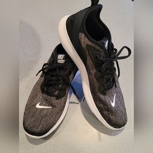 Women's Nike Flex Trainers 9 -New